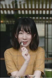 娱乐吃瓜酱女科学家,娱乐界的“吃瓜酱”，揭秘科研与娱乐的跨界魅力  第3张