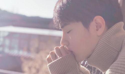 肖战吃瓜娱乐圈视频,揭秘明星幕后故事  第1张