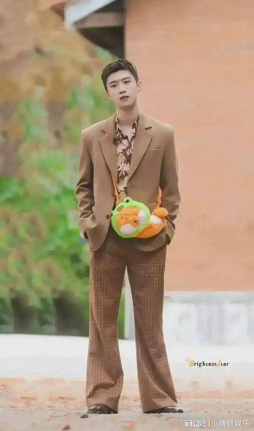 娱乐圈吃瓜小王子,揭秘“吃瓜小王子”的独家爆料与幕后故事 第3张 娱乐圈吃瓜小王子,揭秘“吃瓜小王子”的独家爆料与幕后故事 第3张