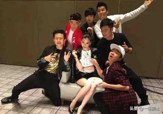 近期娱乐圈吃瓜爆料最新,最新爆料揭秘明星背后故事 第2张 近期娱乐圈吃瓜爆料最新,最新爆料揭秘明星背后故事 第2张