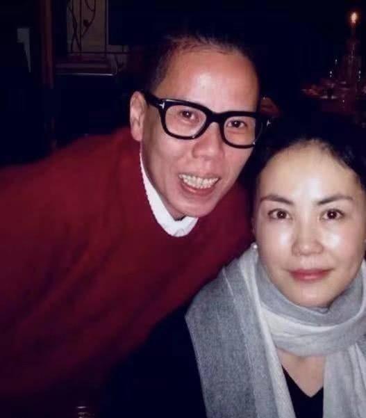 吃瓜三人娱乐圈,吃瓜三人组揭秘娱乐圈幕后风云  第2张