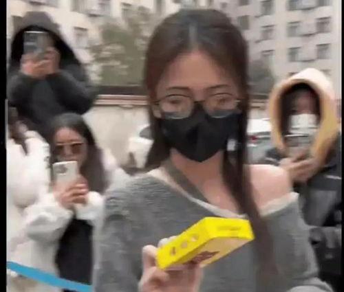 娱乐八卦吃瓜直播视频,直播吃瓜,带你领略明星真实生活 第3张 娱乐八卦吃瓜直播视频,直播吃瓜,带你领略明星真实生活 第3张