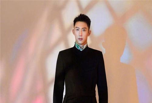 娱乐圈吃瓜黄景瑜,娱乐圈风云中的“瓜王”传奇 第1张 娱乐圈吃瓜黄景瑜,娱乐圈风云中的“瓜王”传奇 第1张