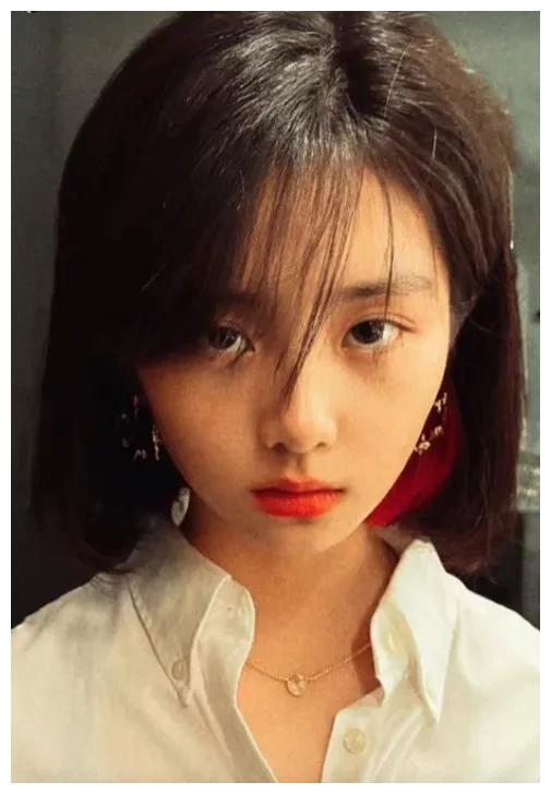 娱乐圈吃瓜小糖糖,揭秘明星背后的甜蜜与苦涩  第2张