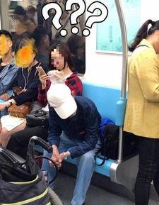 娱乐吃瓜酱上海地铁,娱乐吃瓜酱的都市生活缩影
