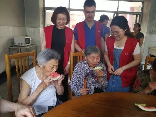 吃瓜娱乐圈爷爷奶奶,揭秘明星家族背后的故事 第2张 吃瓜娱乐圈爷爷奶奶,揭秘明星家族背后的故事 第2张