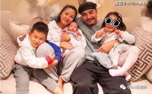 娱乐圈吃瓜三人,揭秘吃瓜背后的故事 第2张 娱乐圈吃瓜三人,揭秘吃瓜背后的故事 第2张