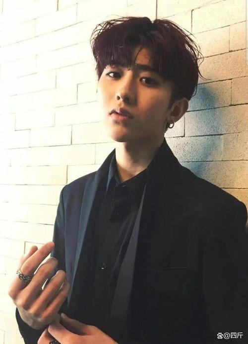 男明星娱乐圈吃瓜图片,揭秘男明星吃瓜瞬间 第3张 男明星娱乐圈吃瓜图片,揭秘男明星吃瓜瞬间 第3张