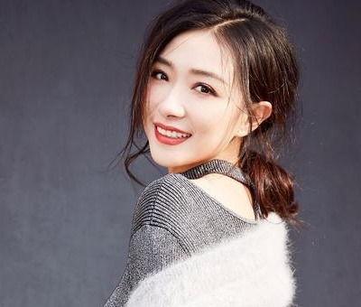 娱乐圈吃瓜少女小西,吃瓜少女小西揭秘玄学大佬张桂兰明刚爆红之谜